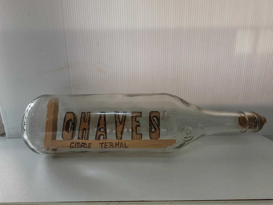 Garrafa de vidro decorativa - Cidade de Chaves