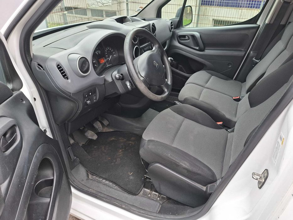 Peugeot Partner 1.6 Hdi 3 lugares com iva descriminado