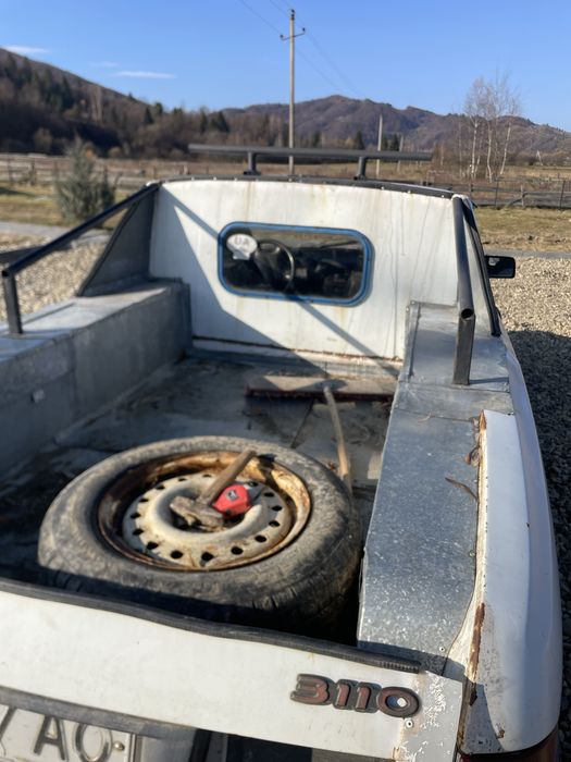 Волга пікап на повному ходу