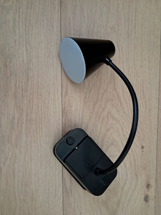 Lampka led z bateriami