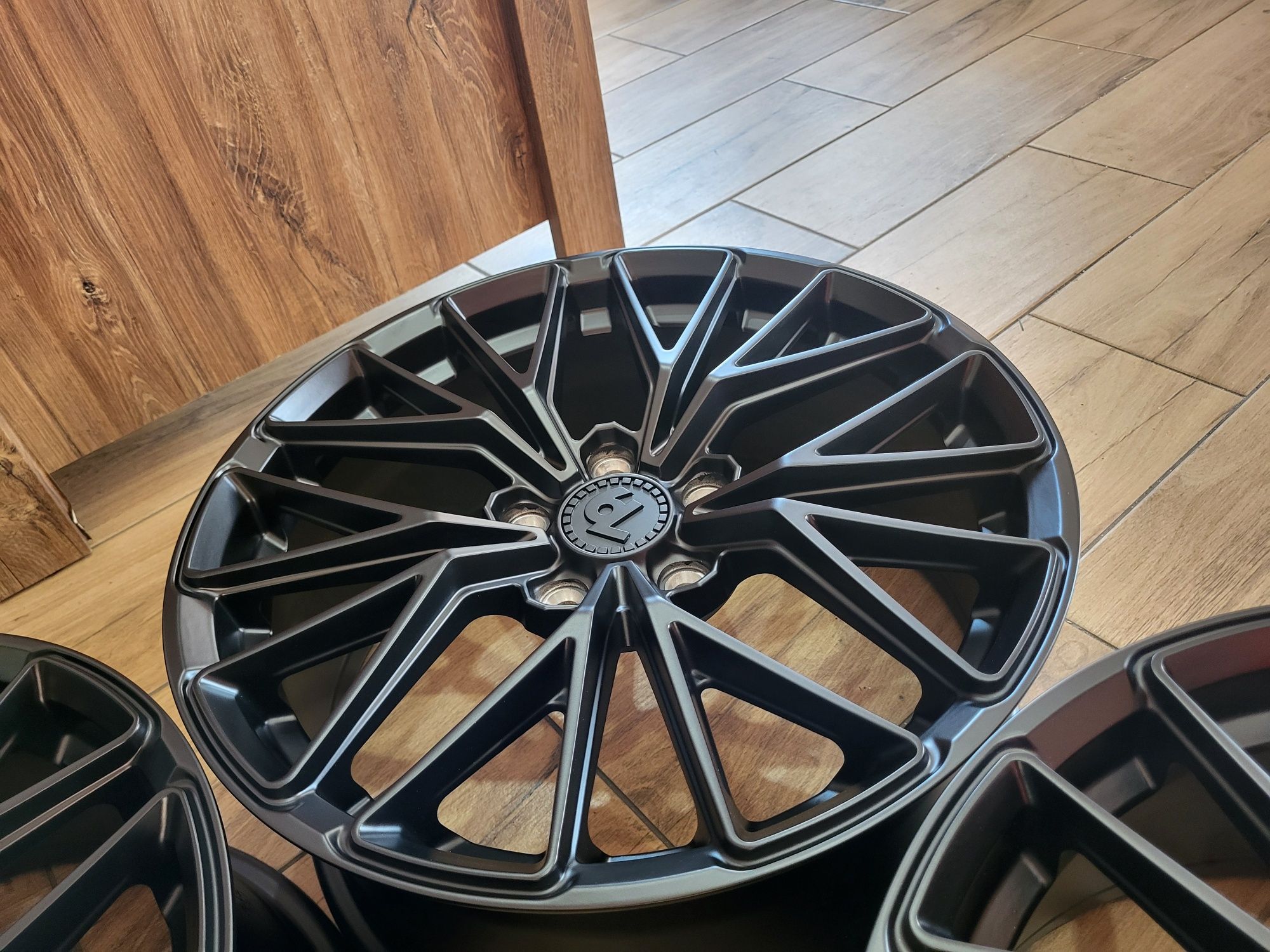 79wheels 17" 5x112 7.5J ET40 Audi A3  A4 B9 B8 B7 B6 A6 C7 C6 C5 Q2 Q3