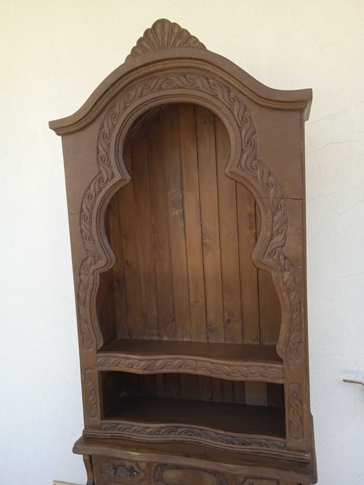 Oratório em castanho antigo feito à mão