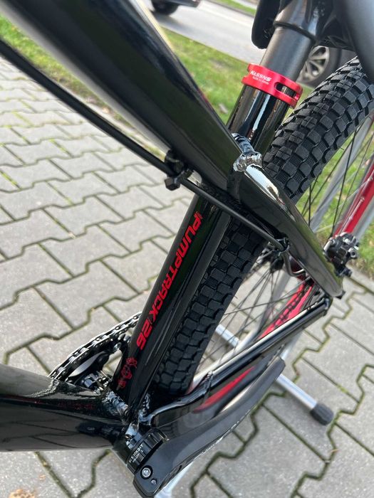 Rower Dirt DARTMOOR Two6Player PUMP 26" RS JUDY Kenda