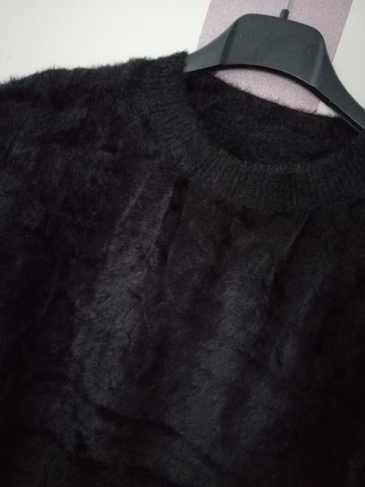 Czarny sweterek alpaka Made in Italy uniwersalny