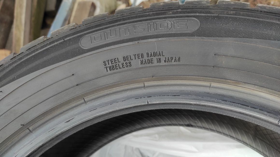 Продам  резину 215/60R17