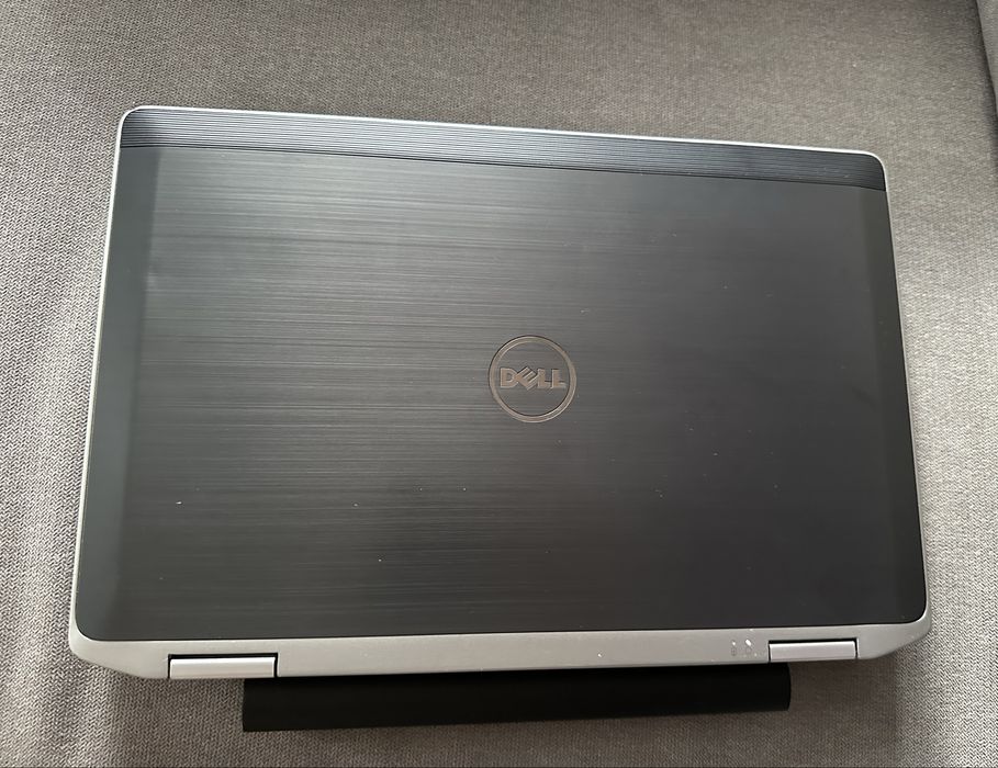 Laptop Dell Latitude E6320 13.3” Intel i5 8GB RAM 320GB HDD Win10