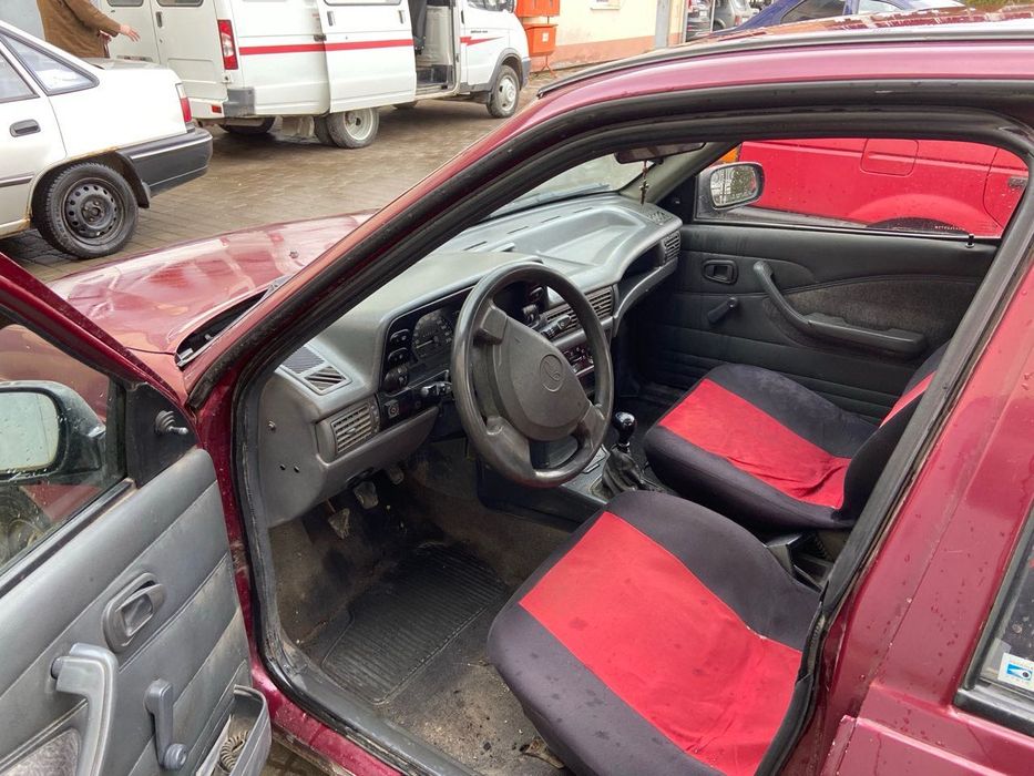 Продається легковий автомобіль