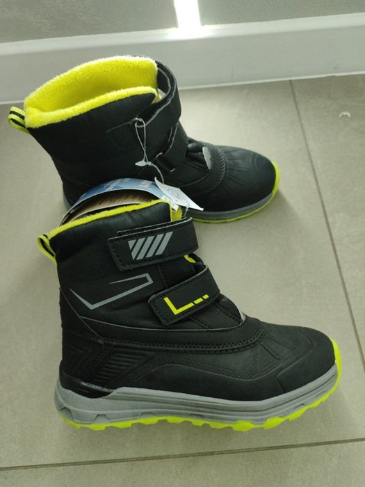 Сапоги-ботинки Немецкой фирмы Peperts отличного качества WATERPROOF.