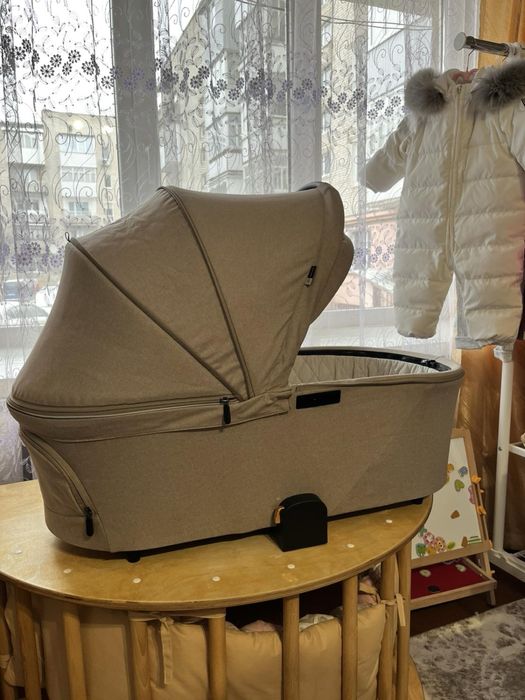 Каляска Carello Epica 3в1 в гарному стані, візок