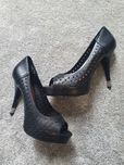 Sapatos GUESS