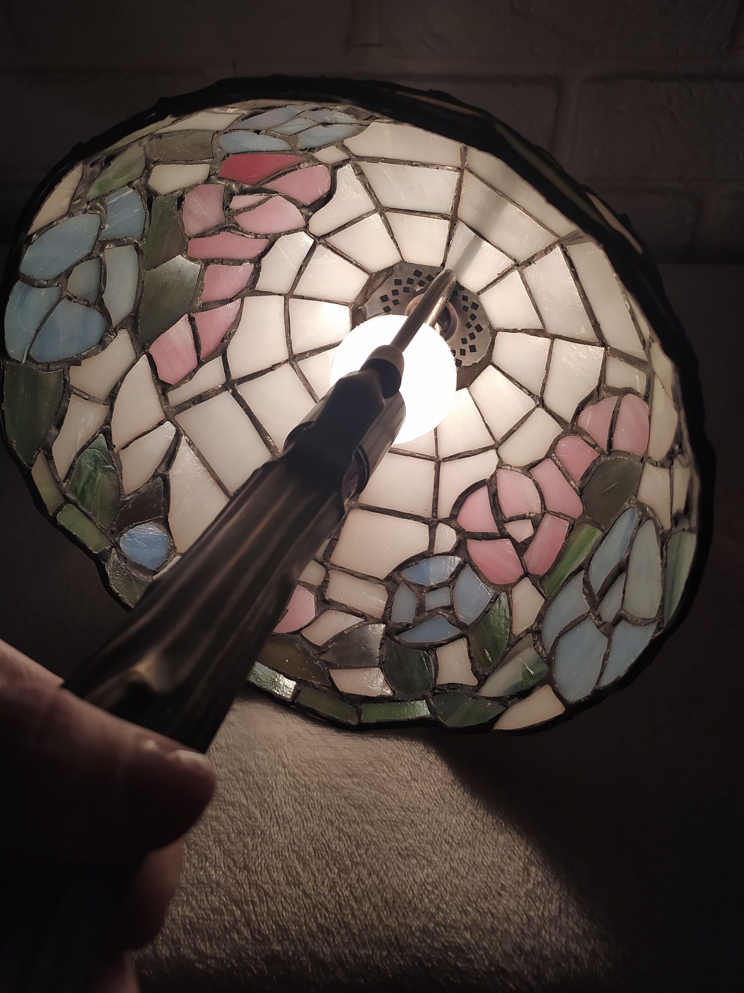 Lampka witrażowa Tiffany stołowa