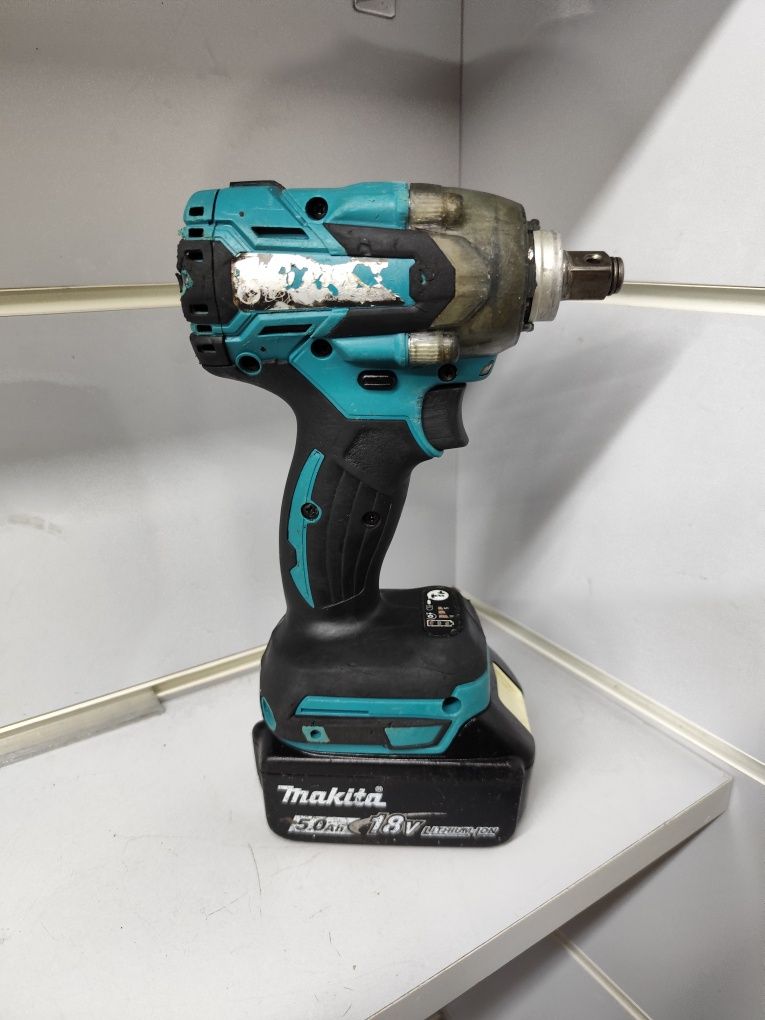 Makita DTW 300 безщітковий акумуляторний Гайковерт Макіта оригінал
