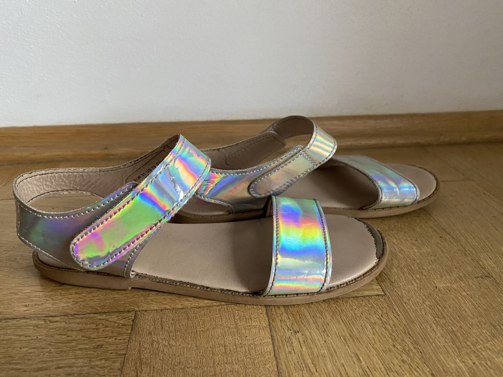 Sandały H&M holograficzne r. 31