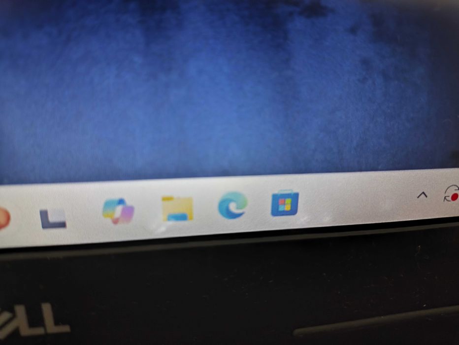 Dell 3310 (i3-8145u/8Gb/128Gb SSD/IntelUHD 620)FHD ПУШКА!