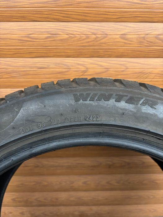 235/45/18 Pirelli 4 opony zimowe 6.26mm 2022r