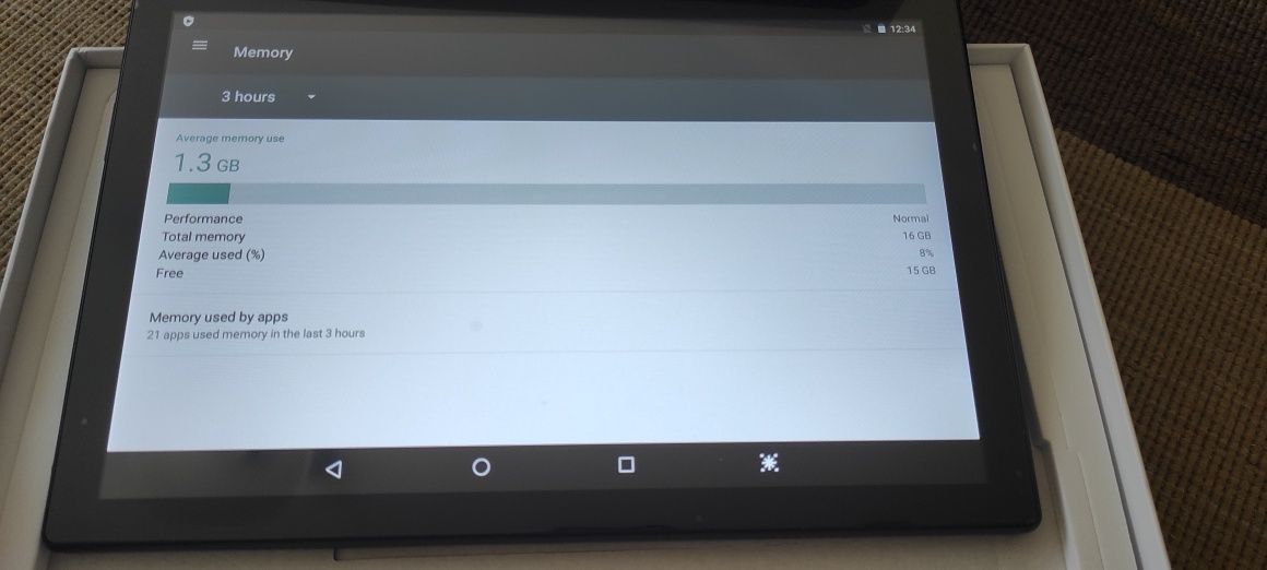 Tablet novo, com duas capas, teclado e vários acessórios