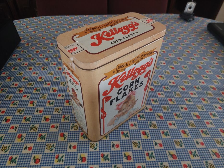 Caixa em lata Kelloggs Corn Flakes de 1997