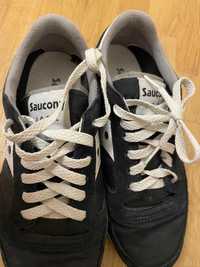 Продам кросівки Saucony