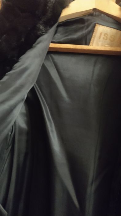 Продам норкову шубу