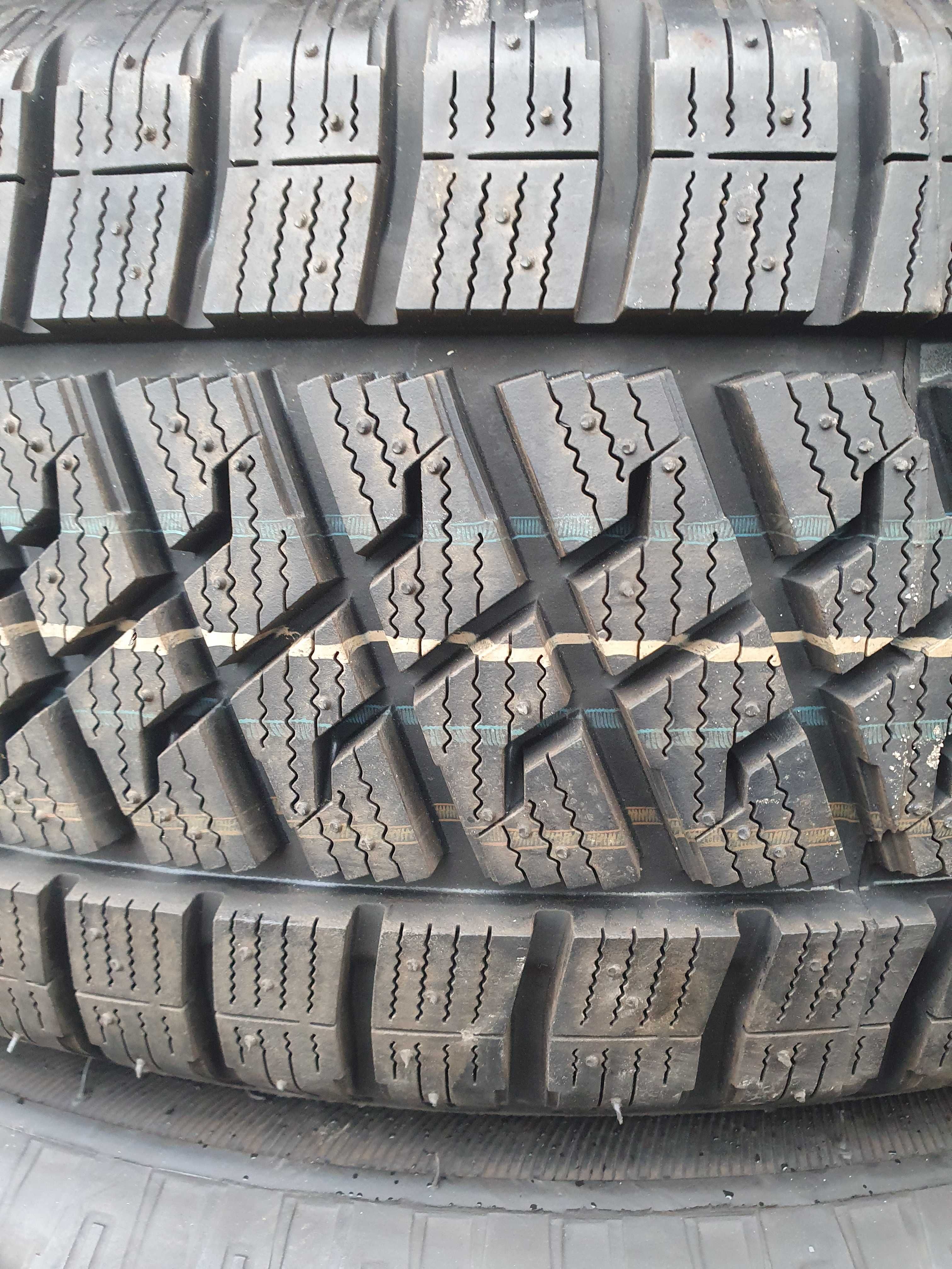230# Opony zimowe  Nowe 195/60/16C Minerva/Lassa
