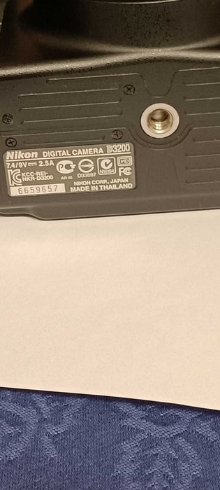 Nikon D3200 e lente SIGMA DC 18-200mm