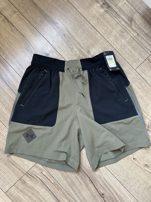 Spodenki under armour r. M