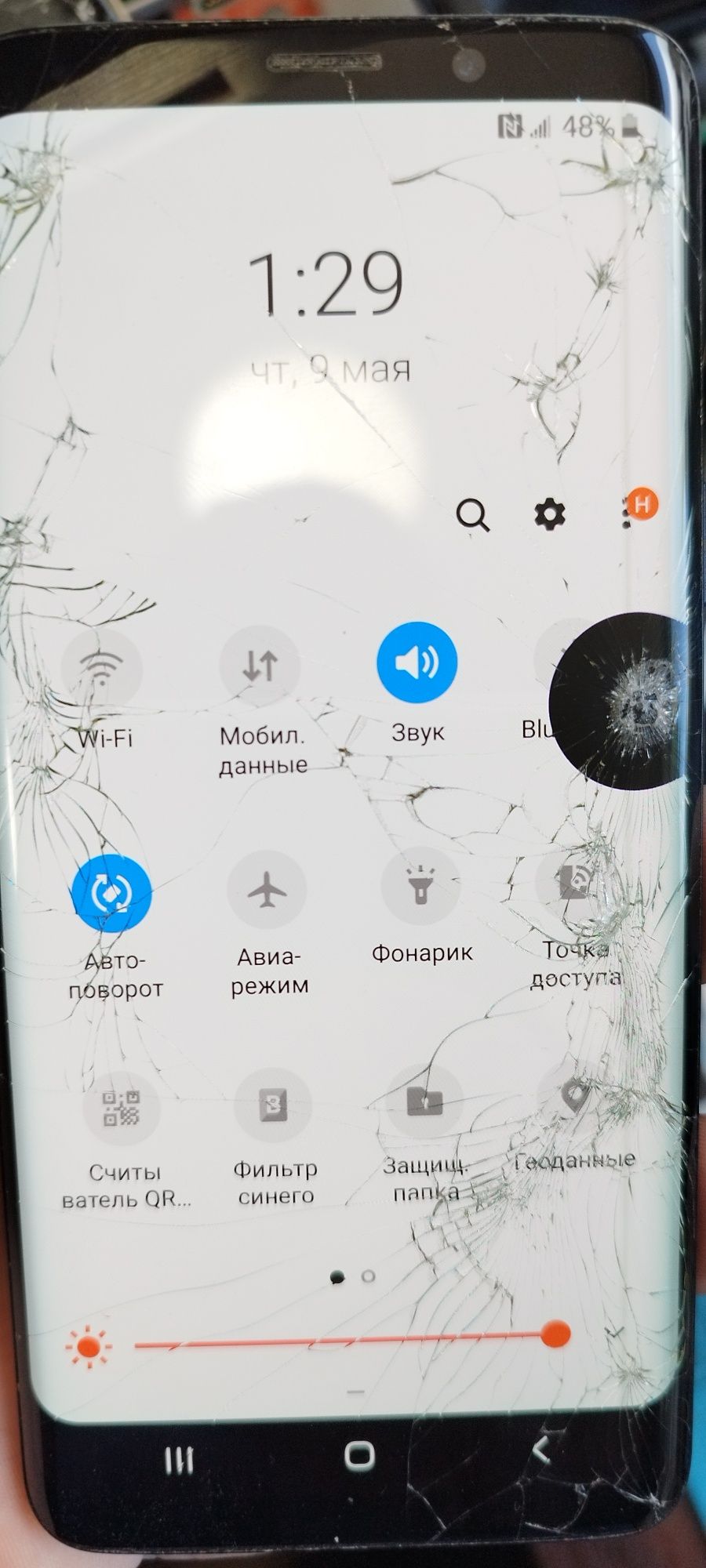 Samsung S9 64gb на запчасти
Всё работает отлично, трещины на работу не