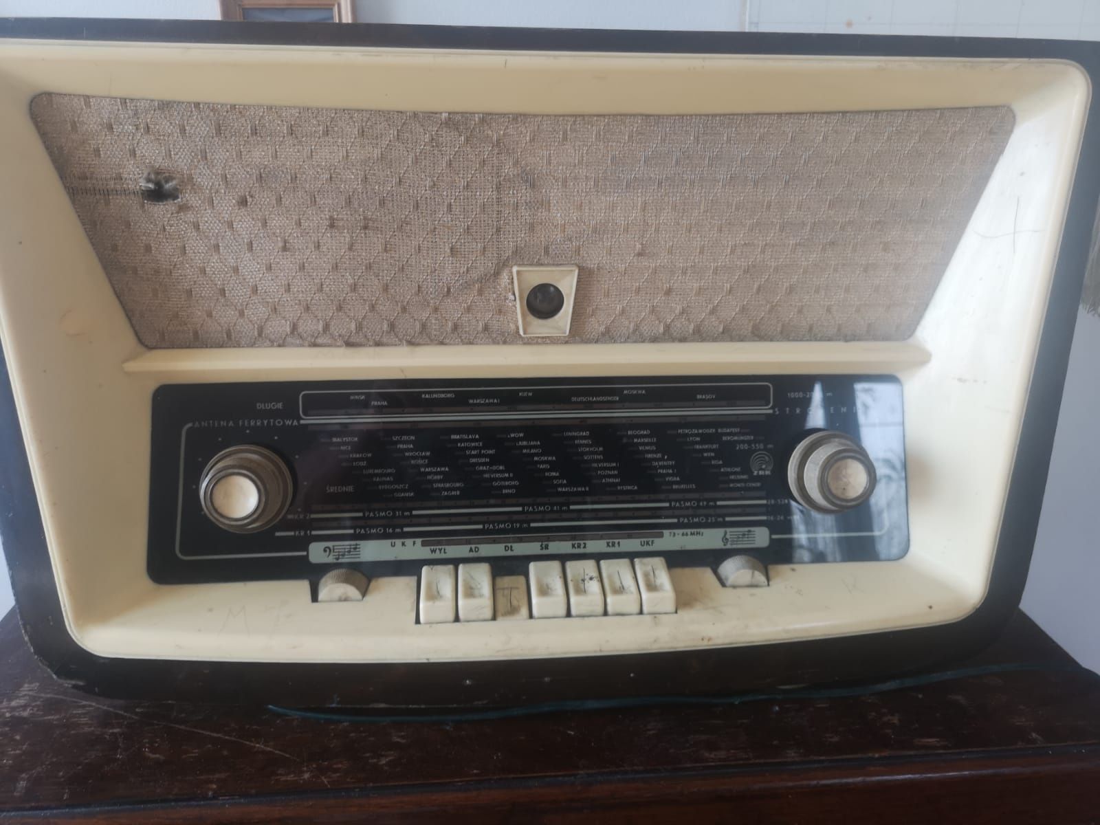 Radio lampowe  Tatry 3281