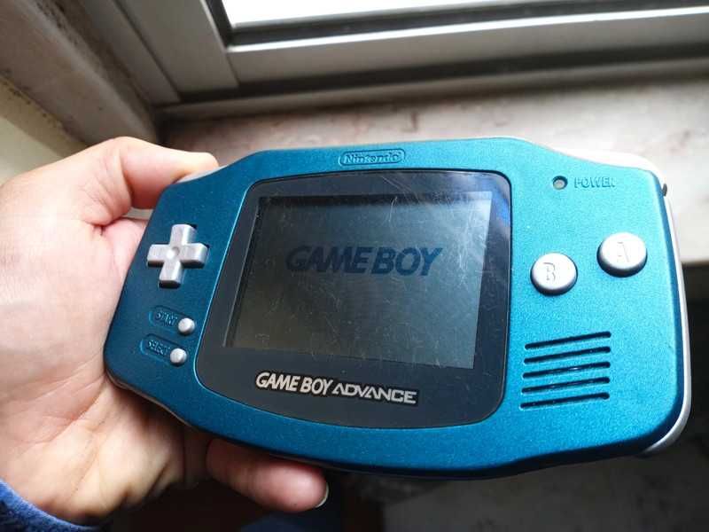 Gamboy Advance azul metálico
