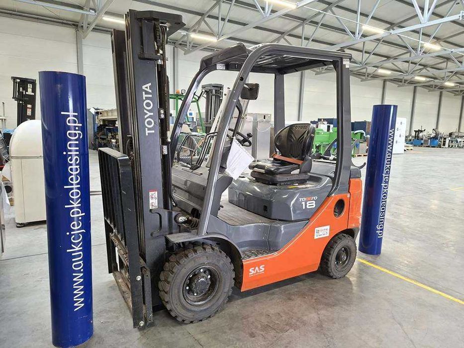 Wózek widłowy Toyota 02-8FGF18