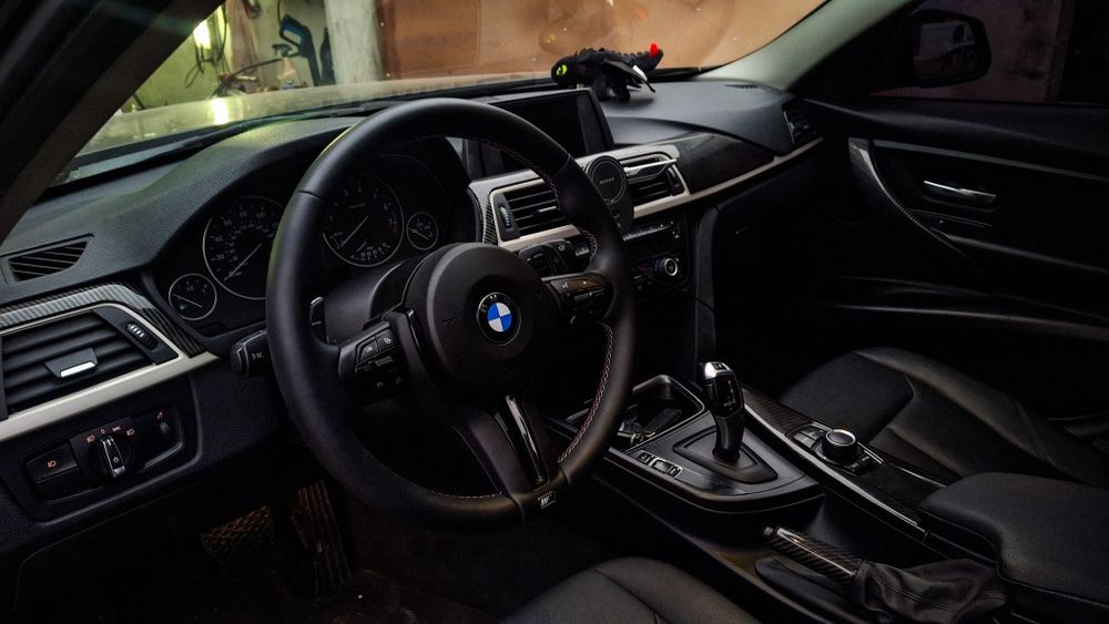 Заміна панелей торпедо