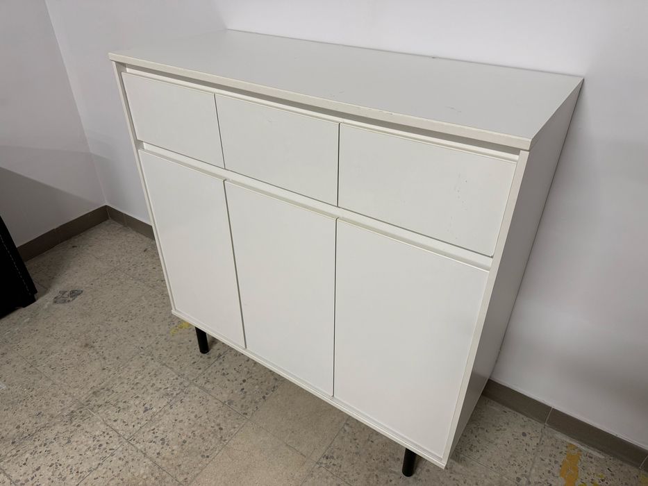 Ładna biała wysoka komoda szuflady super stan dowóz wysyłka