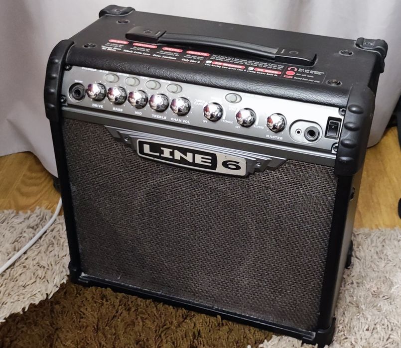 Piecyk gitarowy/ wzmacniacz Line 6 Spider III 15 W