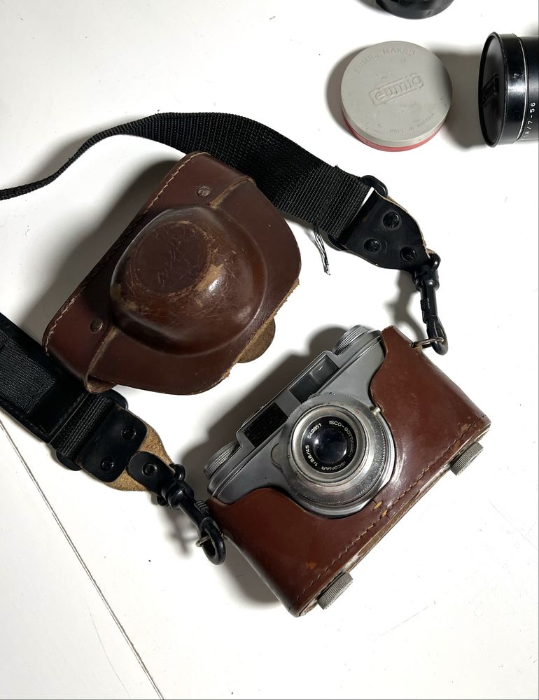 Câmera Agfa com lente “Isconar 2.8/45 Prontor-SVS”