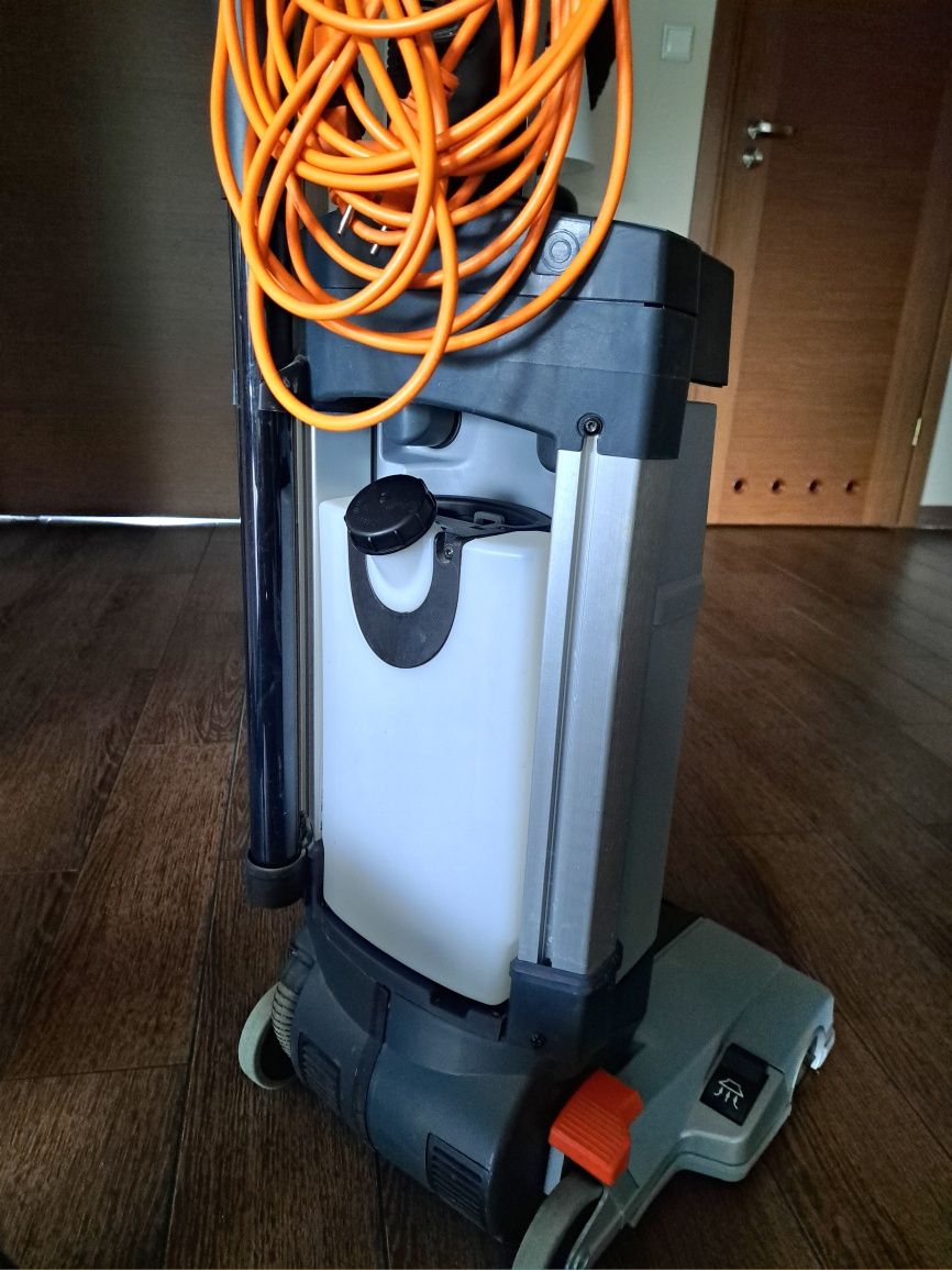Szorowarka Nilfisk SC100