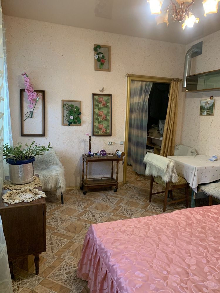 Продам будиног на Соцмісті