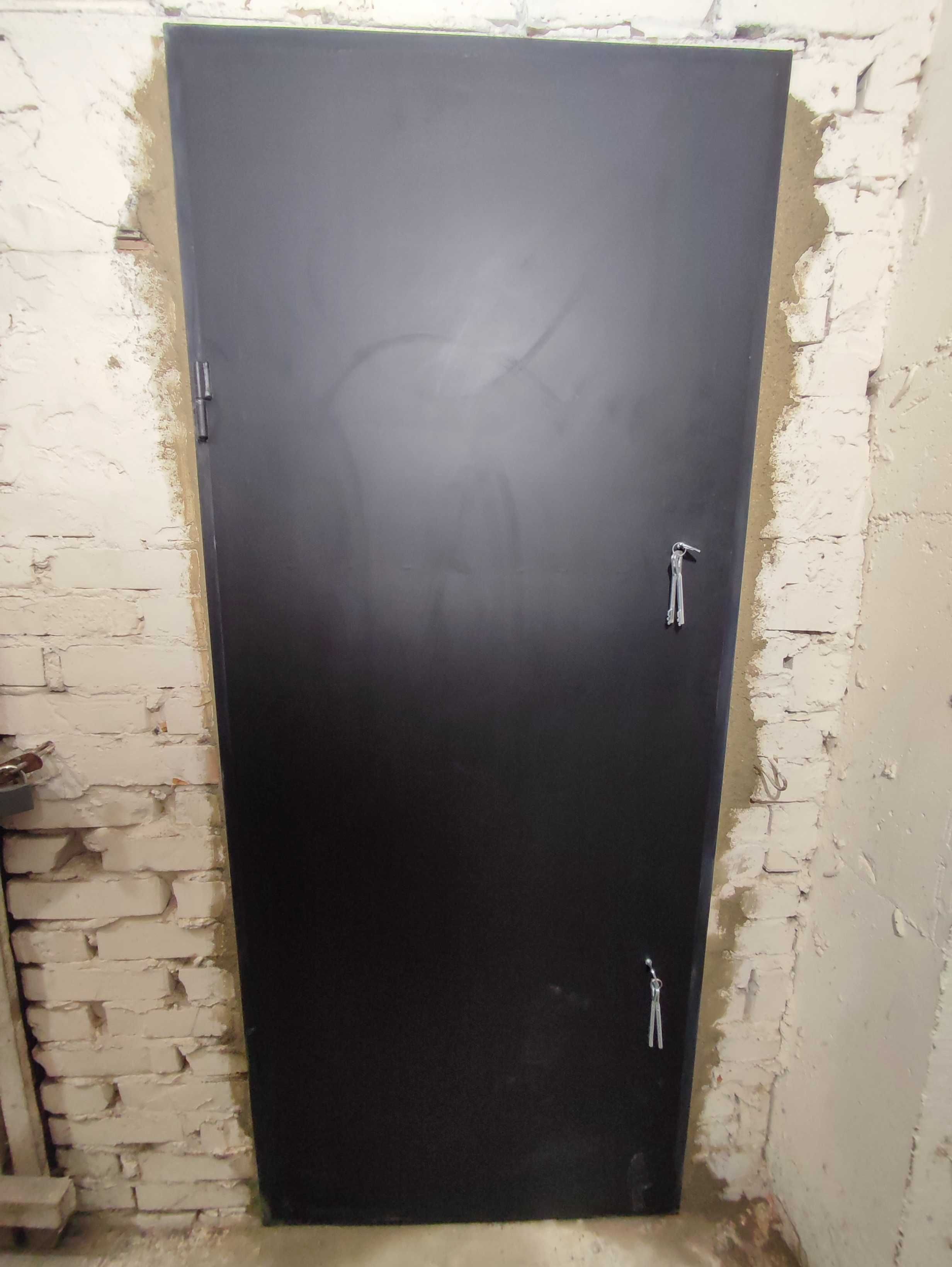 Drzwi metalowe do piwnicy schowka domku spawane do wymiaru 100x200