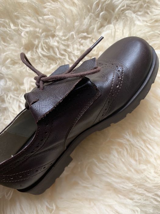 Sapatos pele castanha n°34