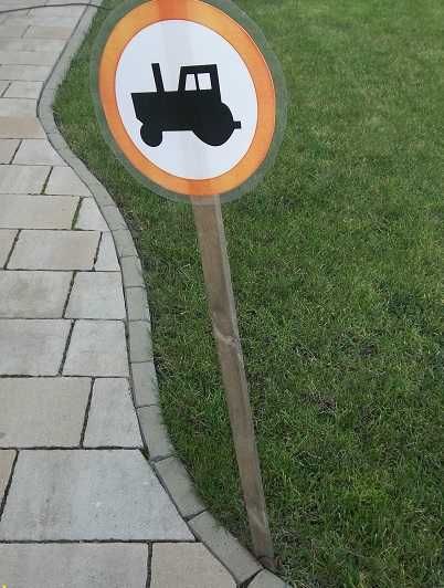 Znaki drogowe dla dzieci 10sztuk,(małe) do zabawy w domu i ogrodzie