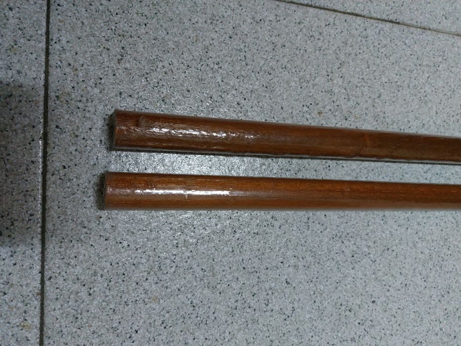 Varões para cortinas em madeira