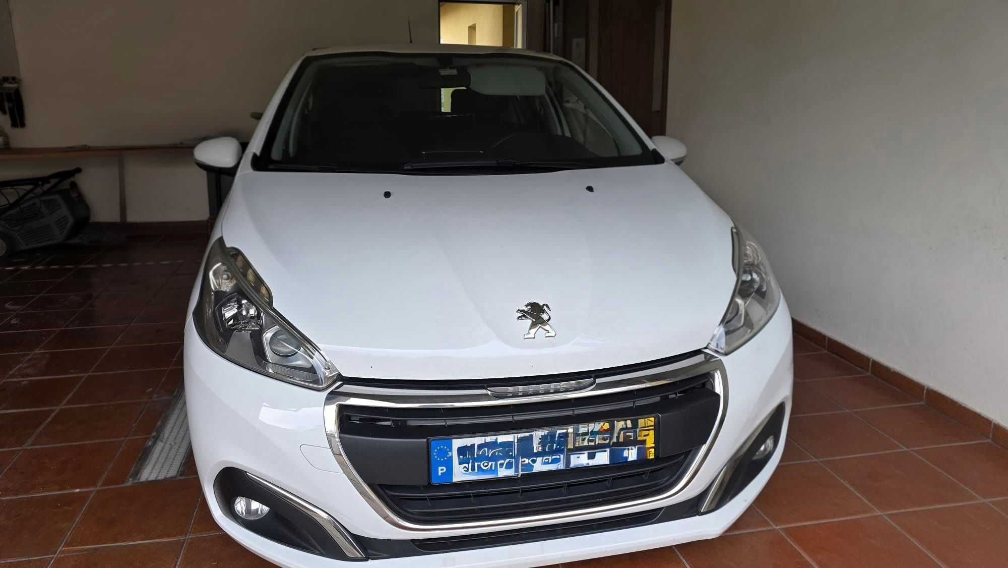 Peugeot 208 Allure Pack 1.2 PureTech (Gasolina) – 2015 – 115.000 km