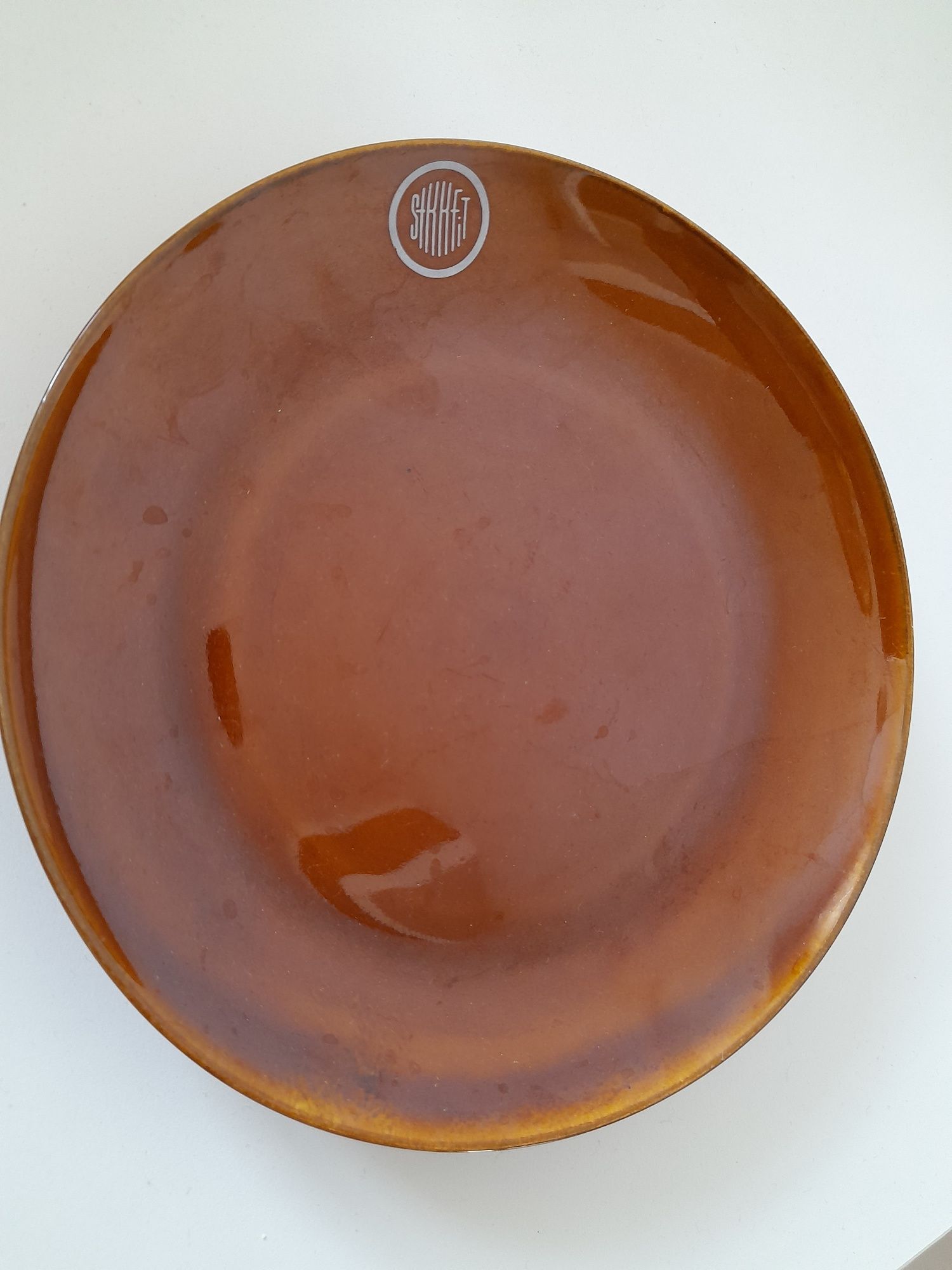 Talerze i talerzyki brązowe pruszkow ceramika zestaw