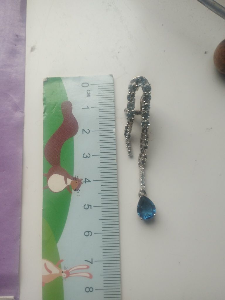 Серебряные серьги с натуральным белым топазом и Лондон блю