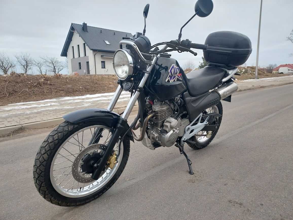 HONDA SLR 650 zadbaną niemcy nie nx 650 dominator
