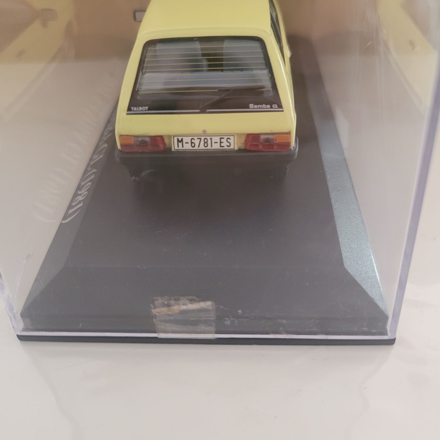 Carro miniatura.