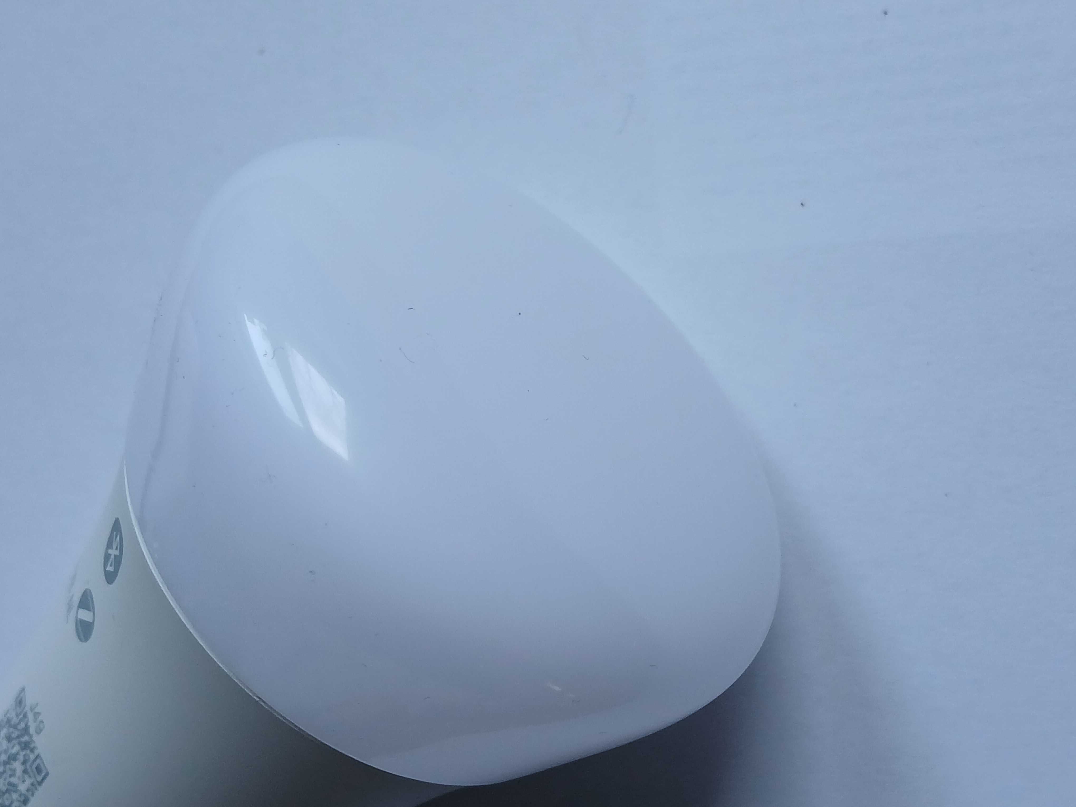 PHILIPS HUE White and Color A60 E27 - 1100*nowa 2 sztuki bez pudełka