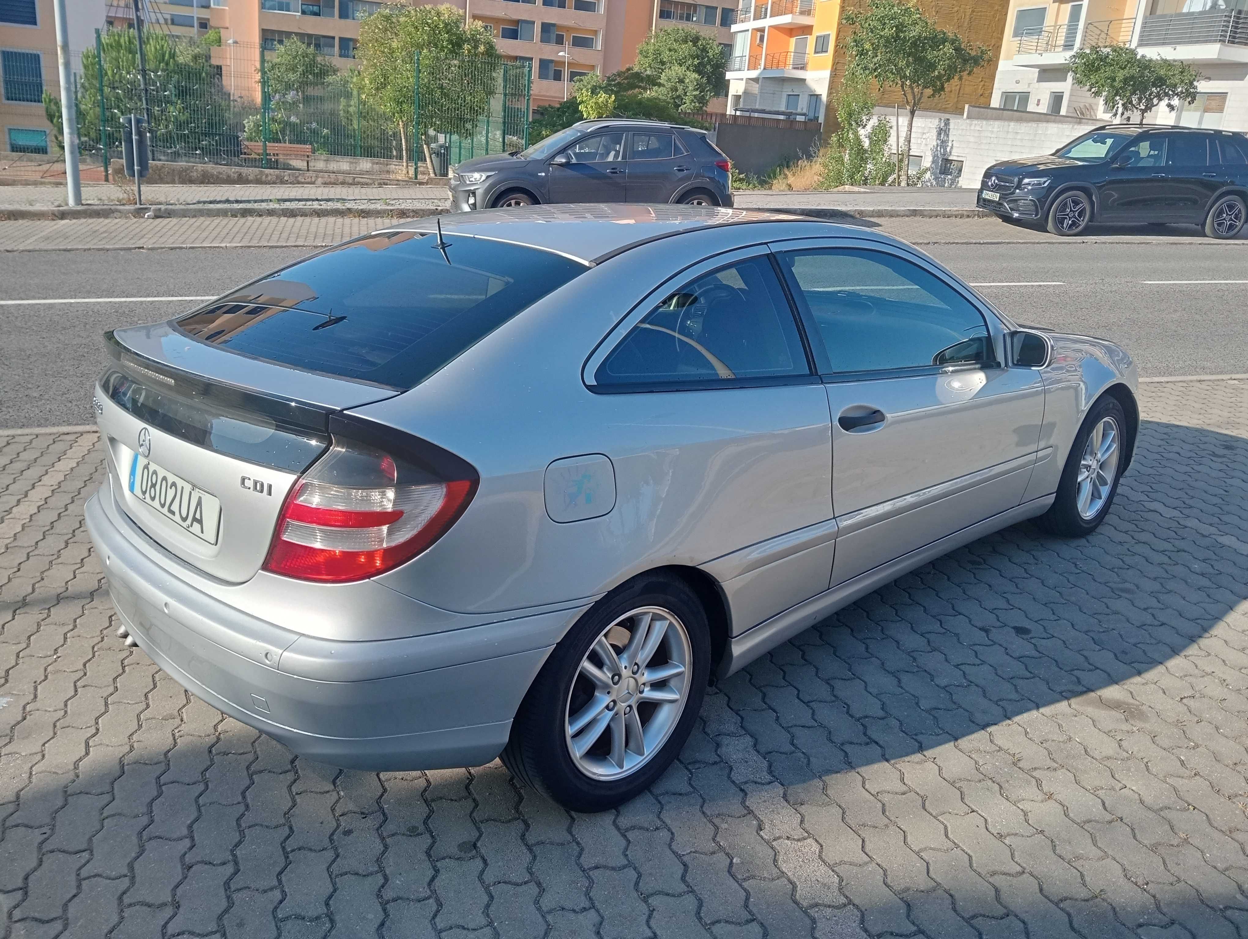 Vendo carro zona da Amadora