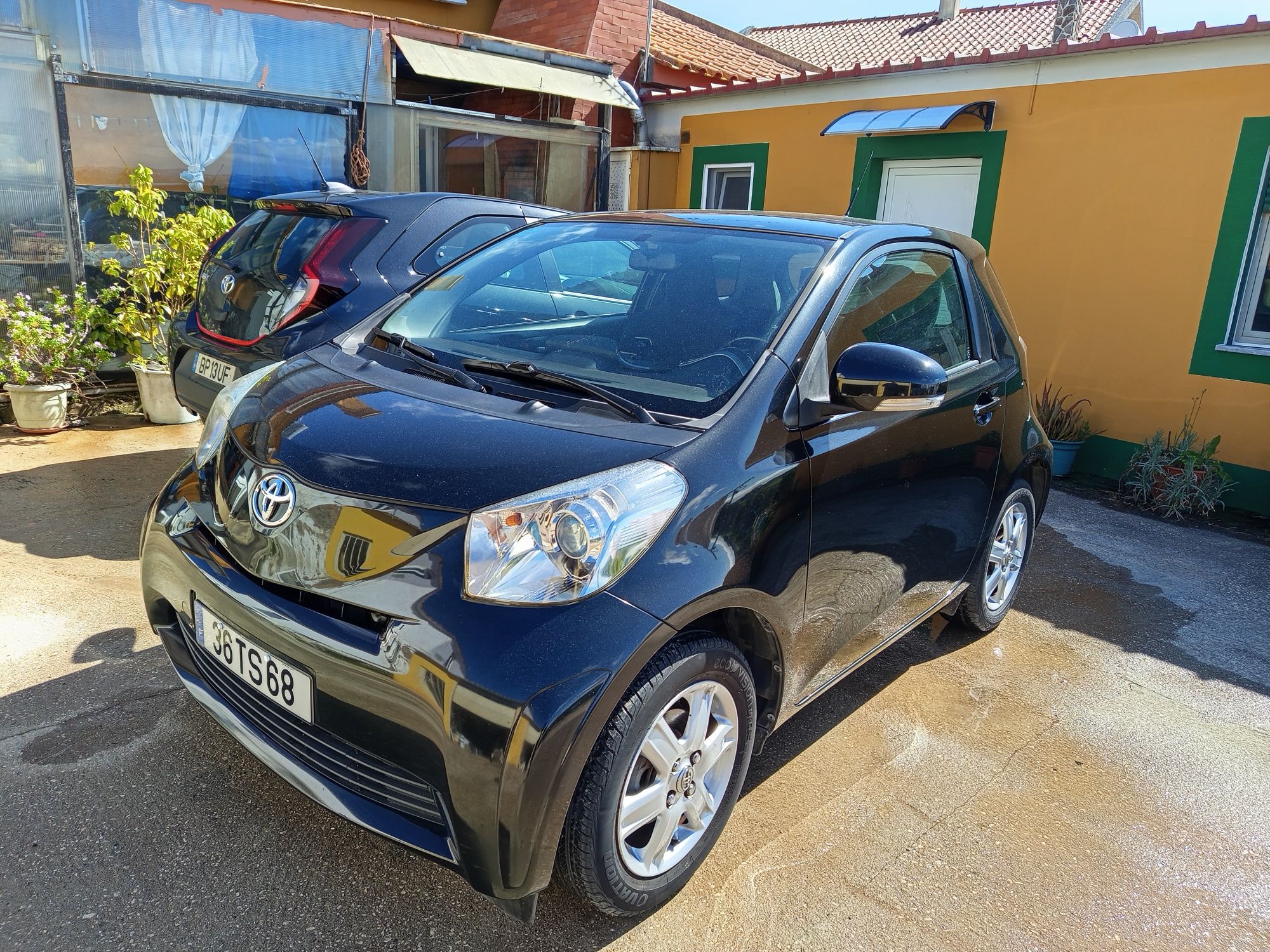 Toyota IQ usado para venda