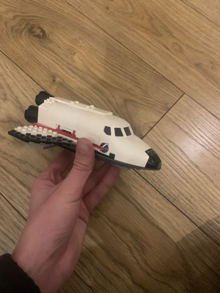 Statek kosmiczny lego