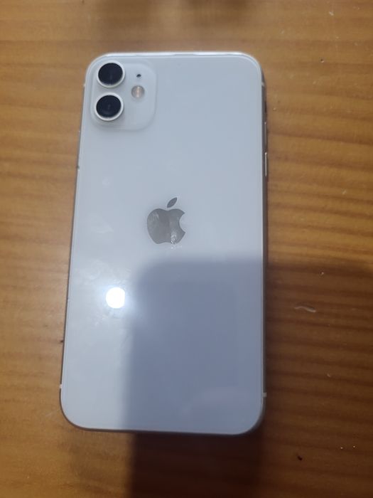 Iphone 11 64g 80€